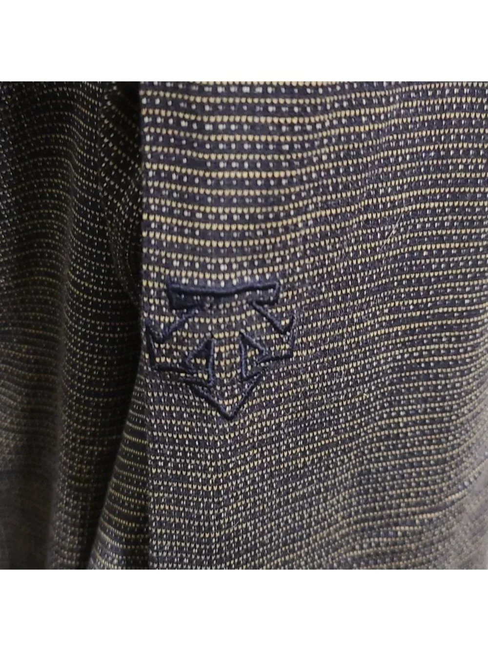 Descents 100% Egyptian cotton collared long sleeve